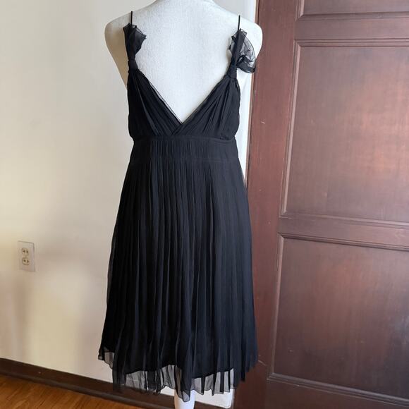 CLUB MONACO Y2K Vintage Black Silk Chiffon Pleated Babydoll Cocktail Dress Sz 2 - Picture 3 of 7